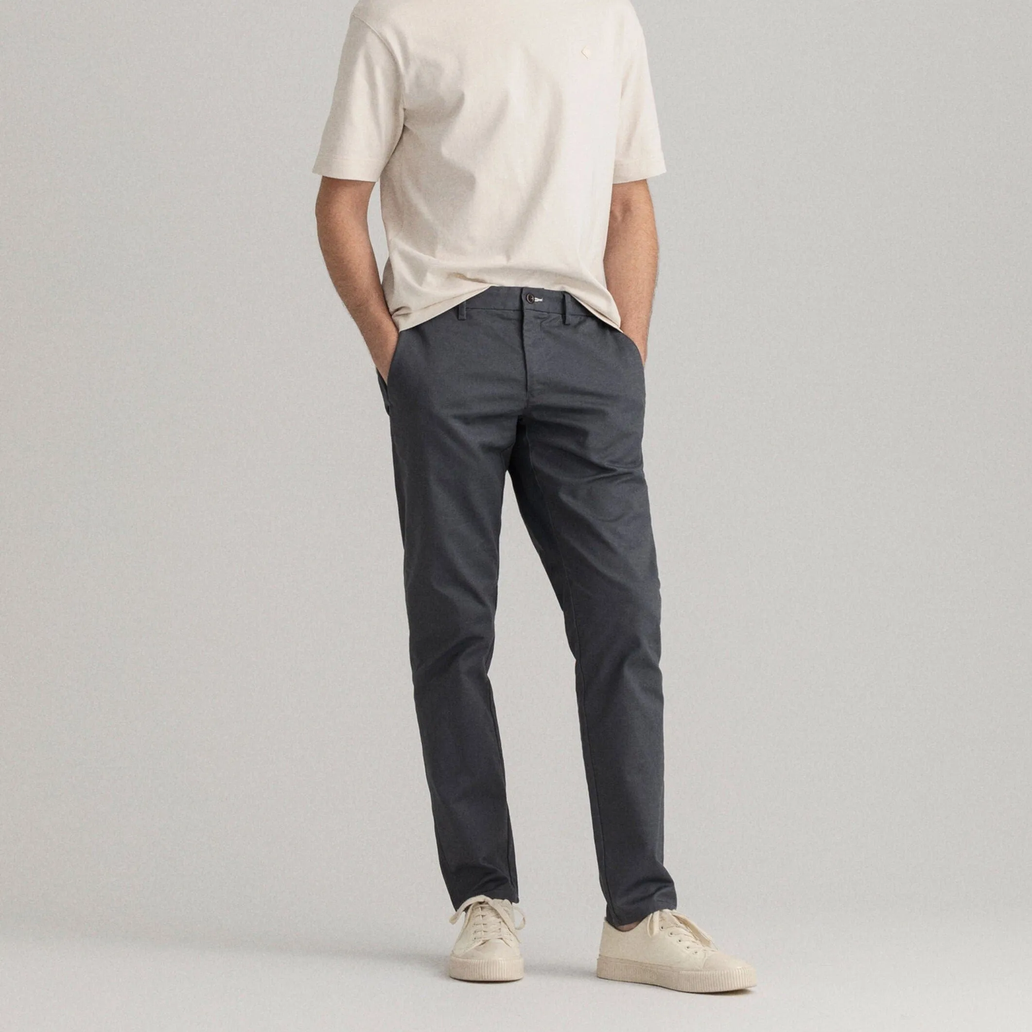 GANT Hallden Slim Fit Tech Prep™ Chinos in Antracite