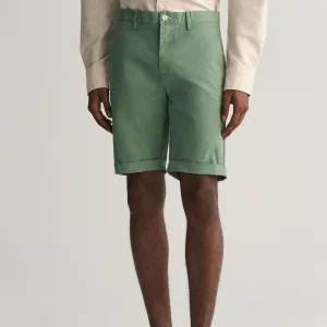 Gant Slim Fit Sunfaded Shorts in Kalamata Green