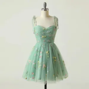 Sleeveless A Line Homecoming Dress  Short Embroidery Flowers Tulle Formal Dress 1577