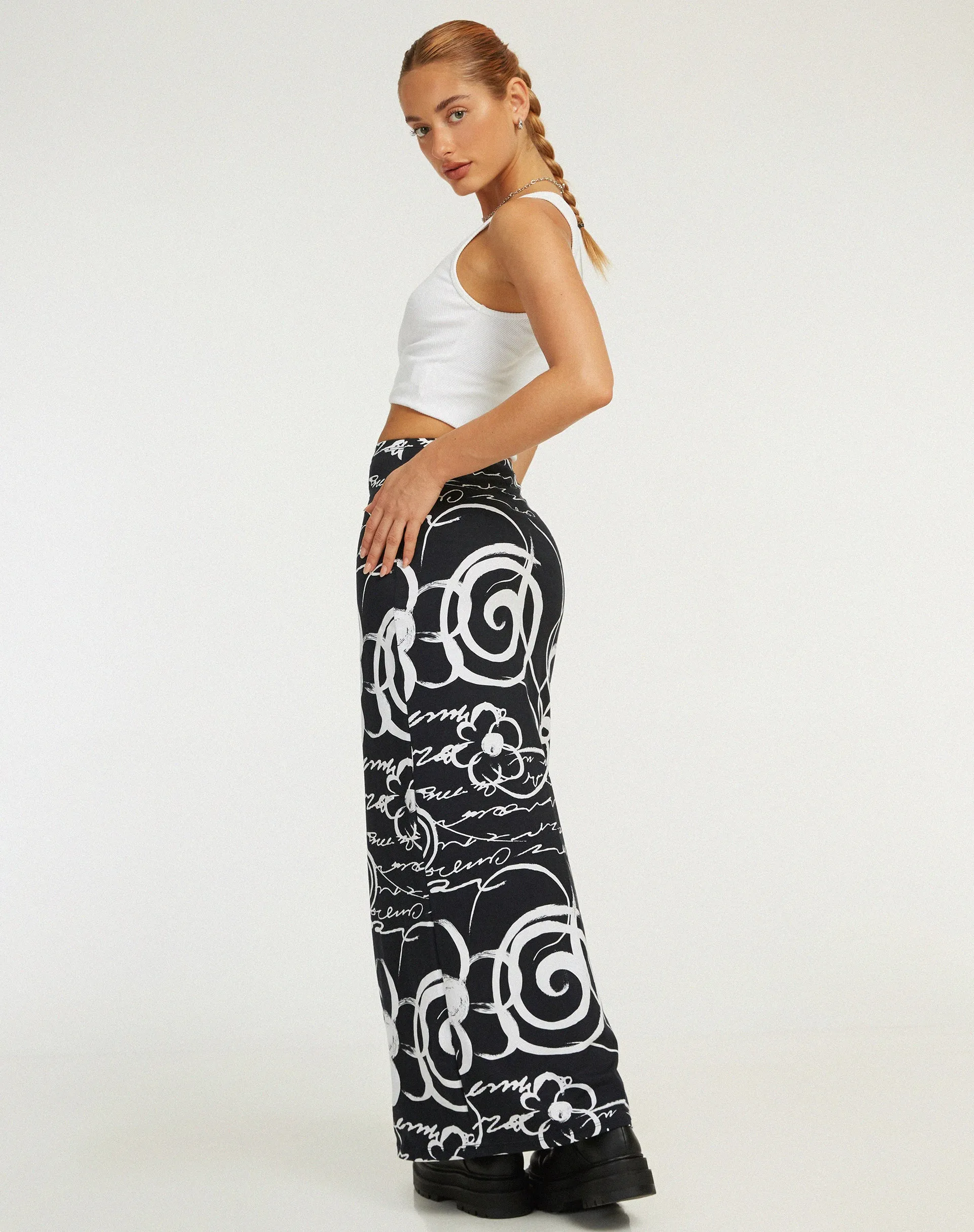 Tsuna Maxi Skirt in Mono Doodle Black